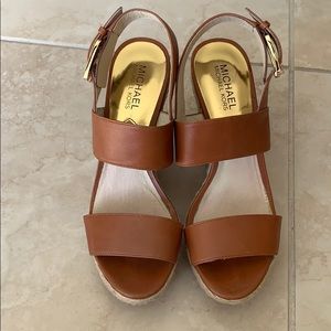 🔥SALE 🔥Michael Kors wedge